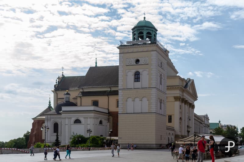 L’église Sainte-Anne à Varsovie